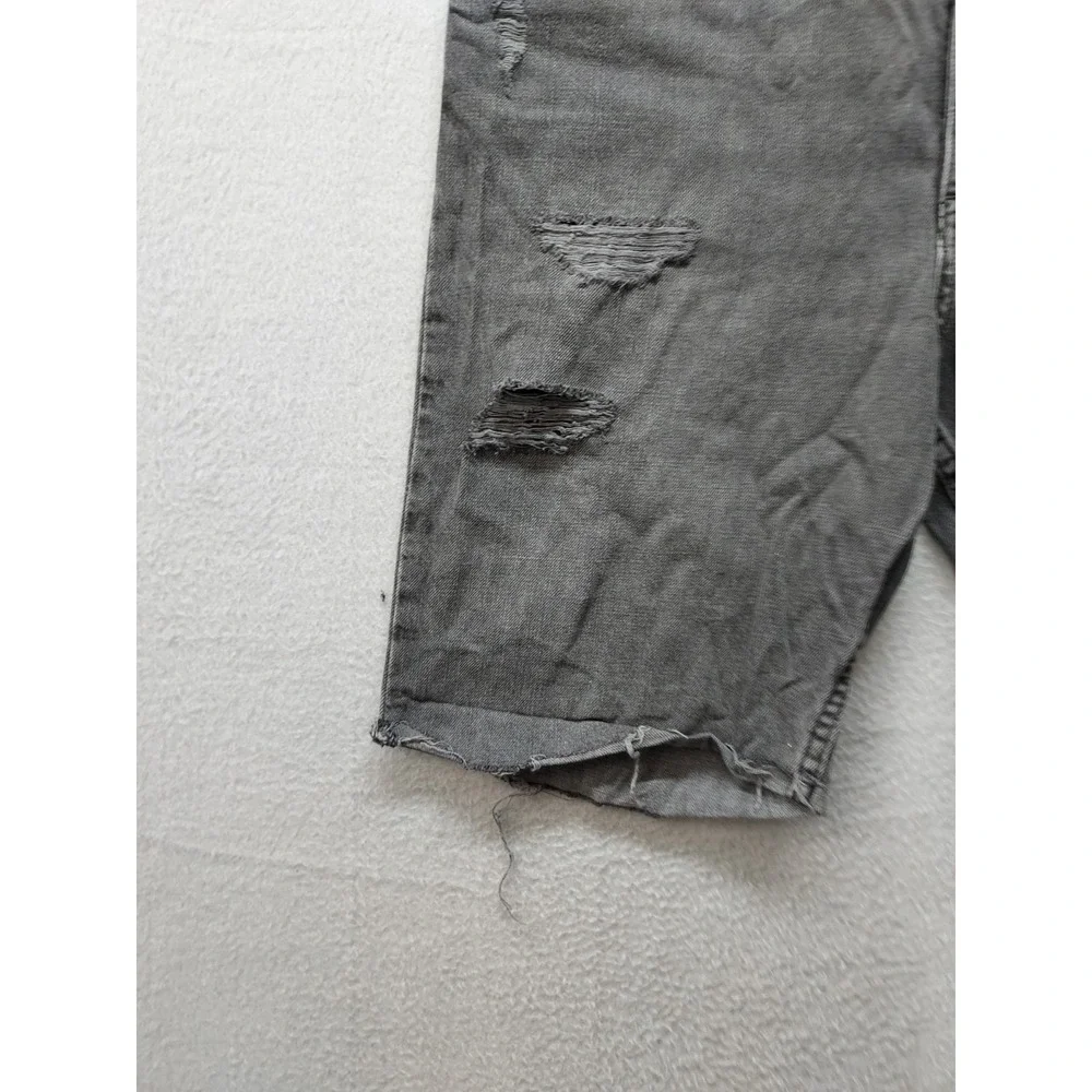 Urban Outfitters Men Jean Short 33 Gray Denim Distressed Bermuda Slim Fit Cozy